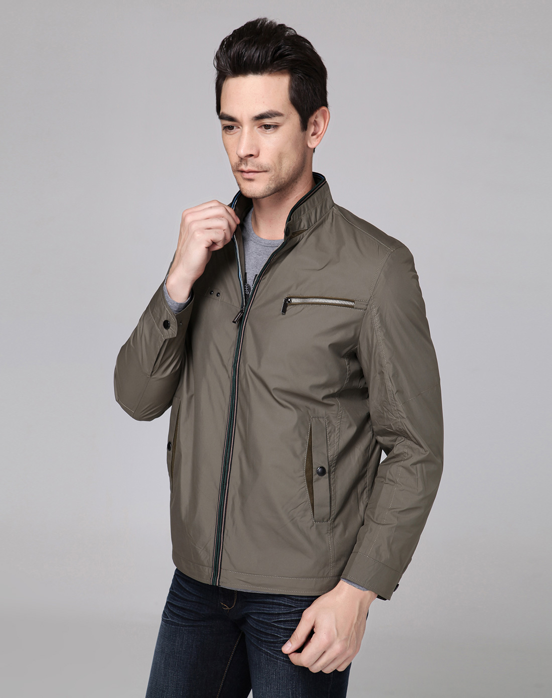 男款咸菜绿素板茄克衫