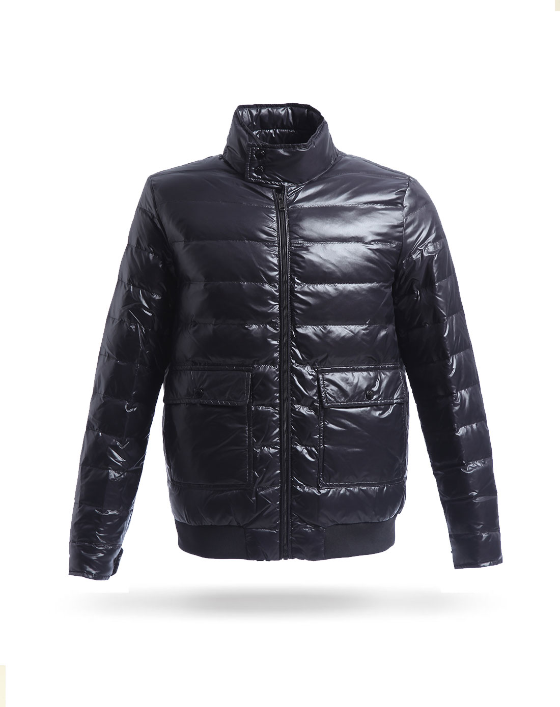 男装休闲骑士黑纯色短款羽绒服