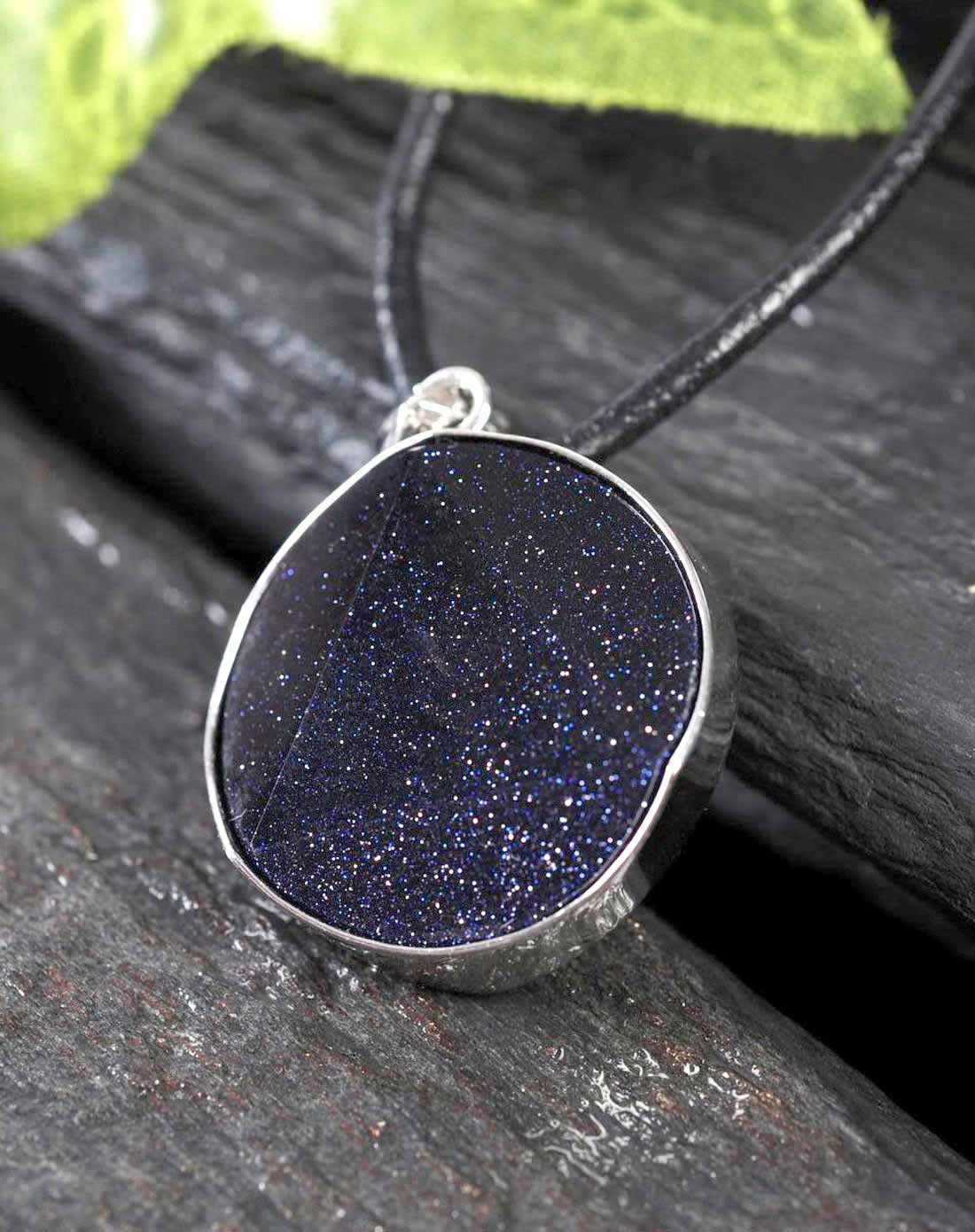 中性深蓝色天然蓝砂石大卫星项链