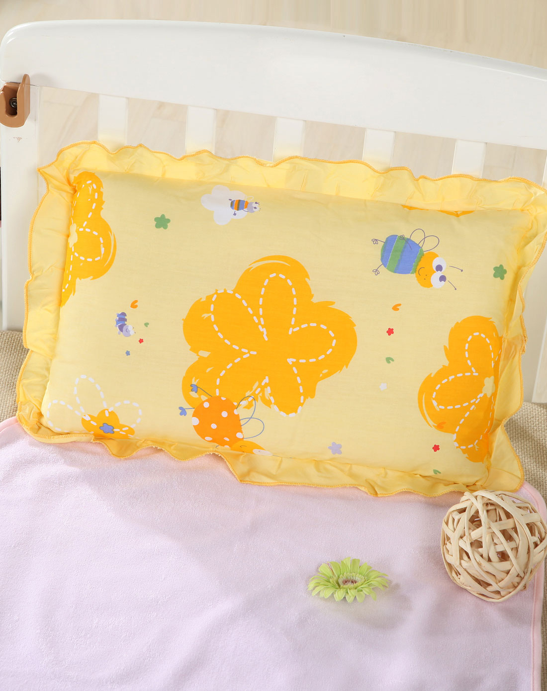 婴儿花边小枕头