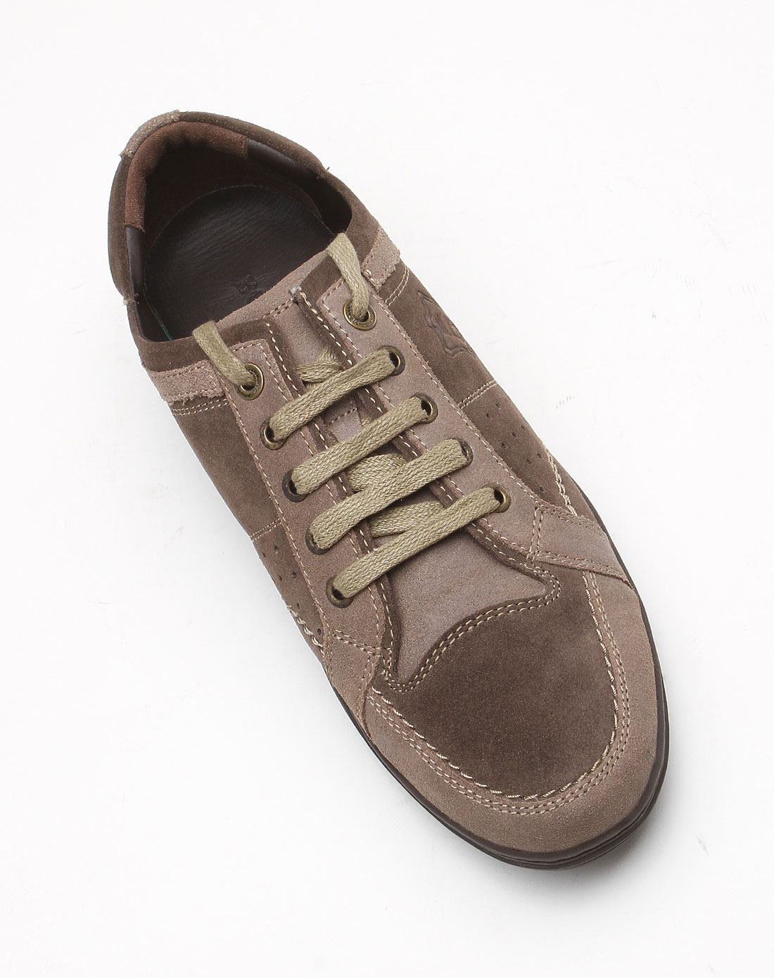 卡其色简约系带休闲鞋