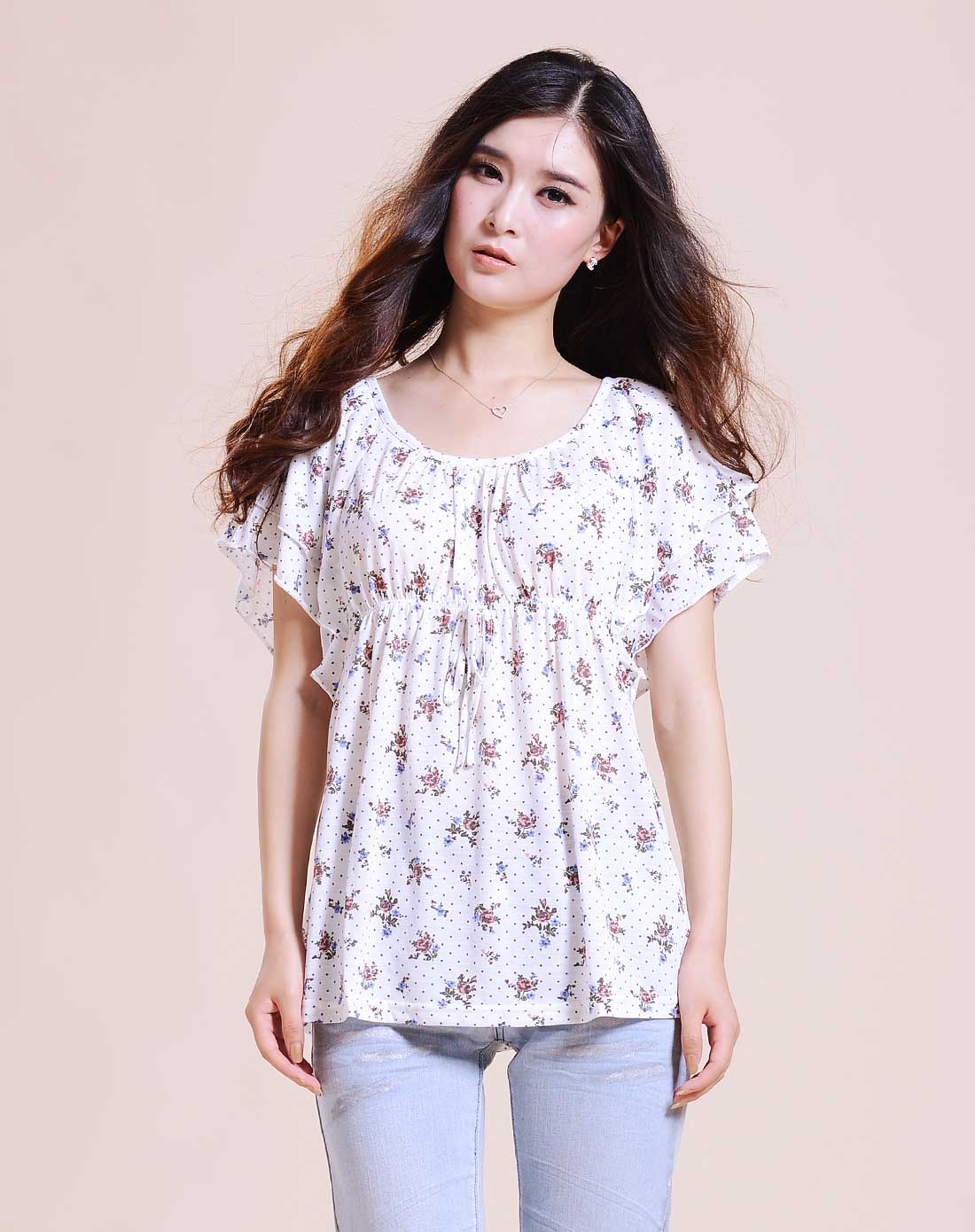 艾衣人take-it女装专场 > 白色碎花气质短袖上衣