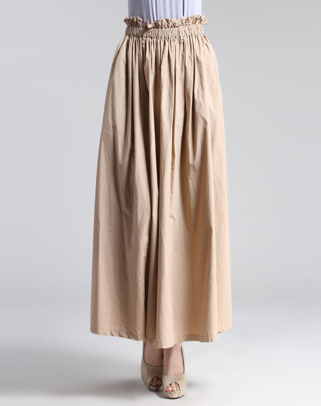 浅卡其色简约时尚长裙
