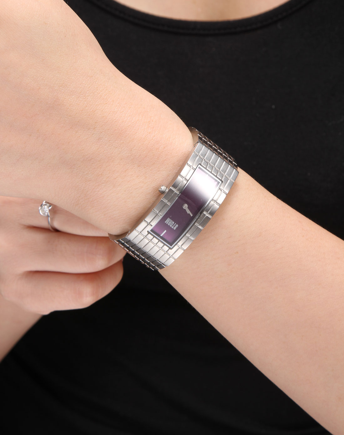 英国storm潮牌女性银紫色方格时尚石英手表4622/p_唯品会