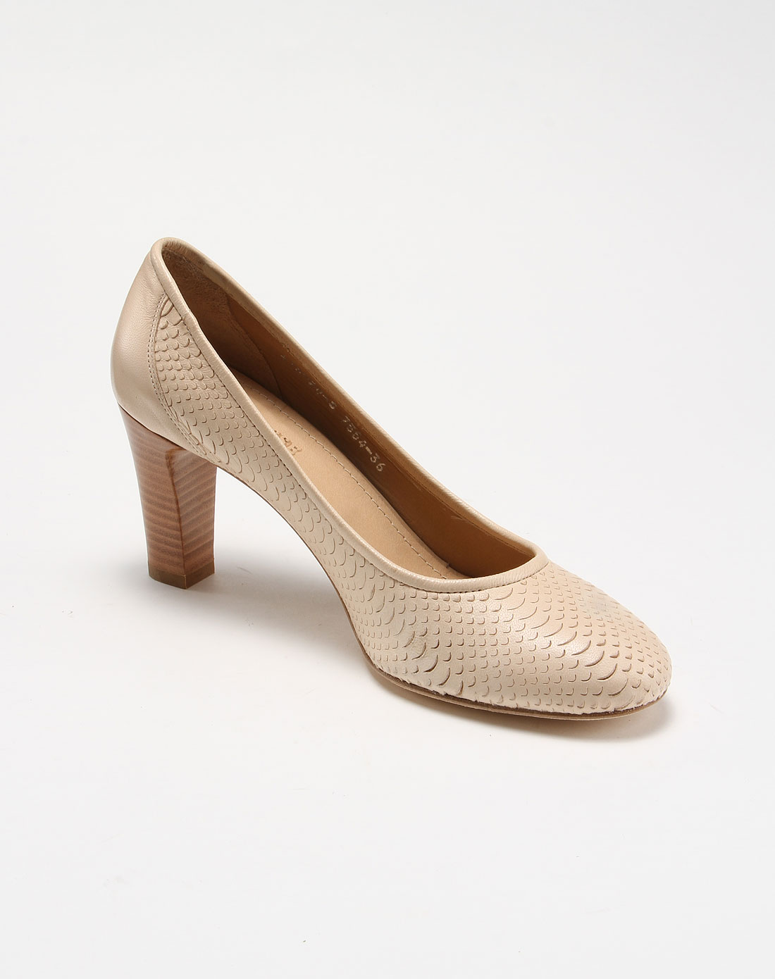 乐途仕lottusse名品专场白色鱼鳞纹休闲高跟单鞋ls75640176820beig