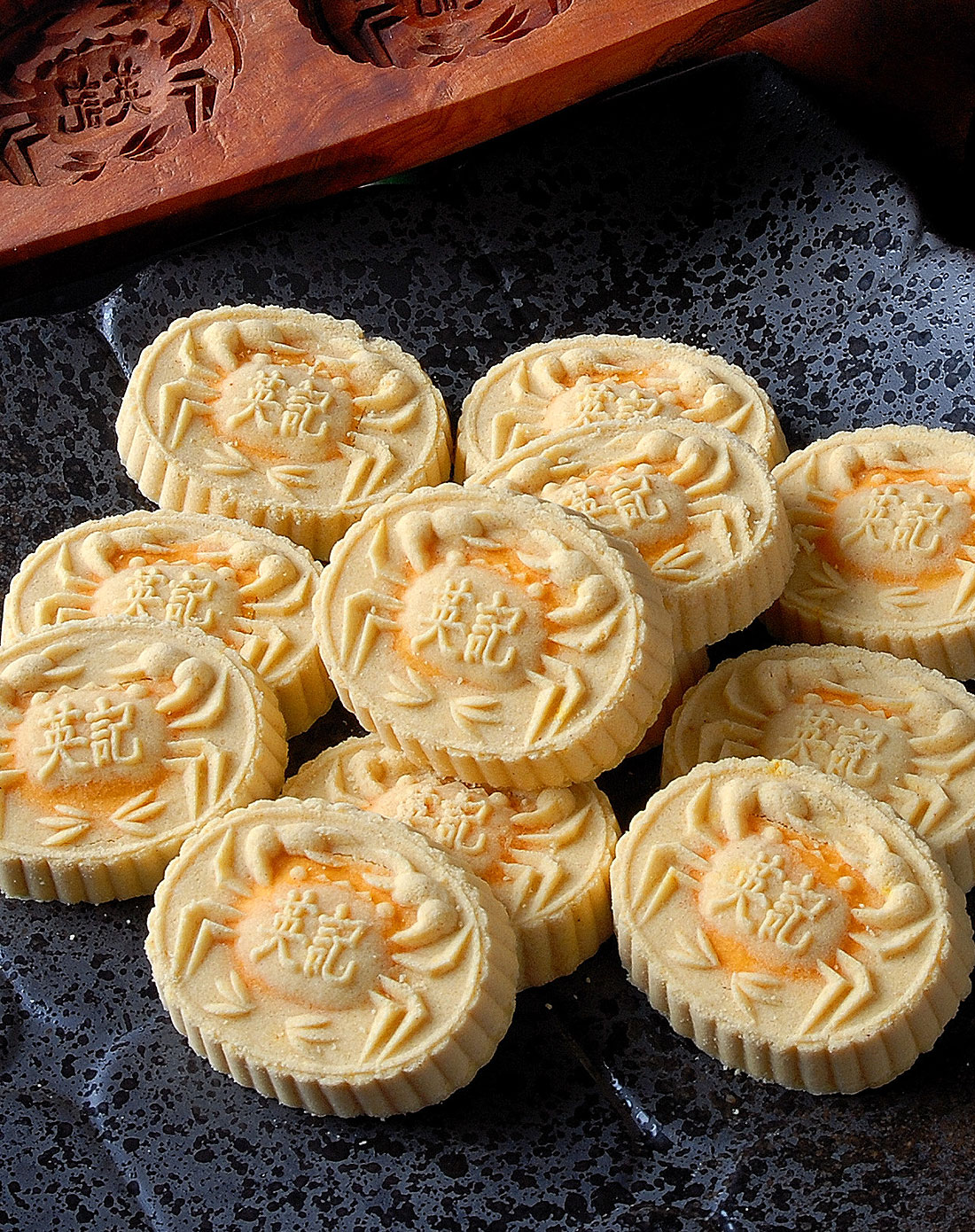 澳门英记100%纯手工蟹黄肉心杏仁饼208g